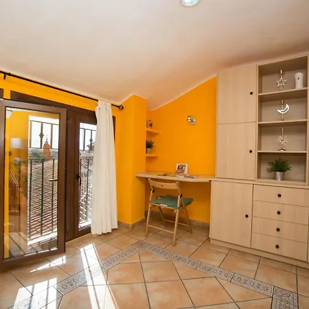 Marquesa De Jarras *